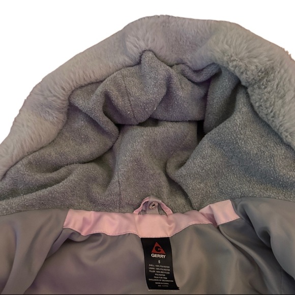 Toddler Girls Size 5, Pink and Gray Hooded Zippered Jacket - Picture 4 of 6